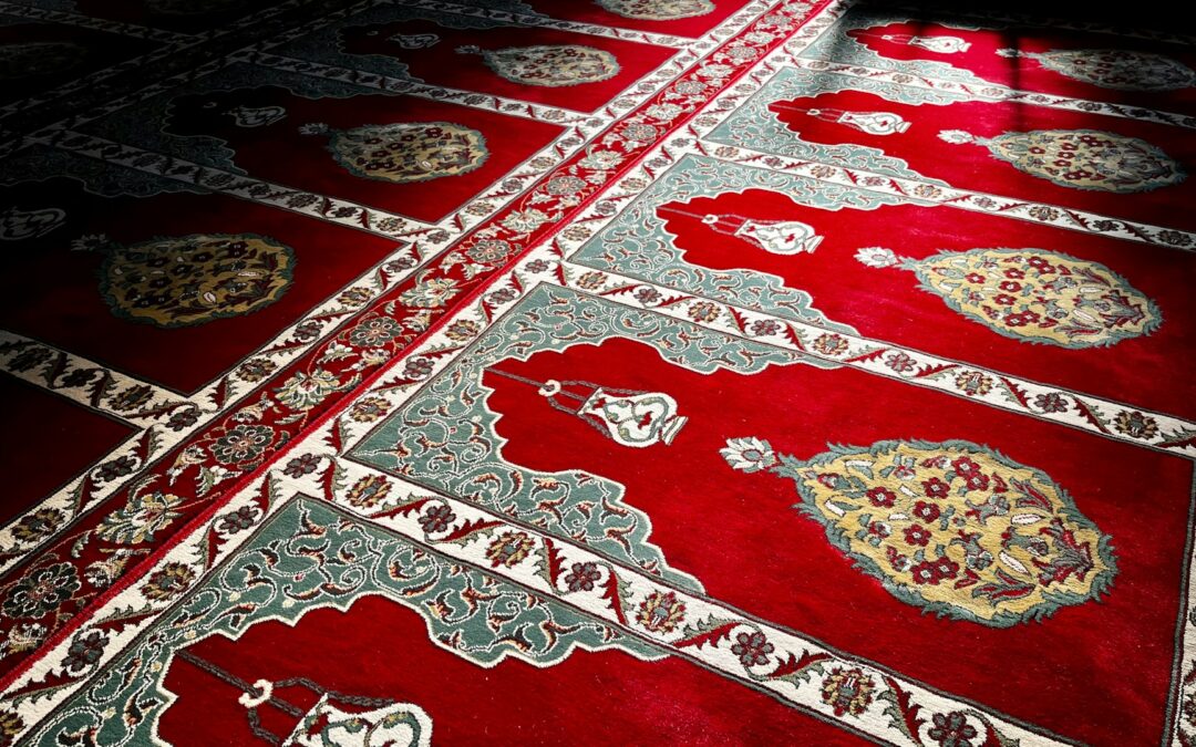 How to Remove Sand, Grass, and Dirt from Summer Foot Traffic?